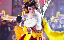 抖音小姐姐甩披帛,小姐姐甩披帛，舞动风情瞬间